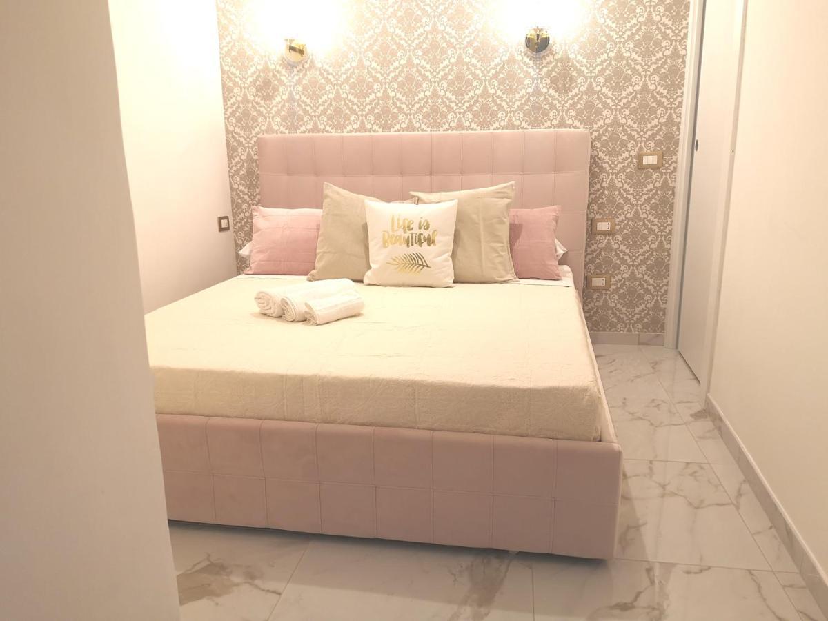 Domus Leone Tre Bed & Breakfast Napoli